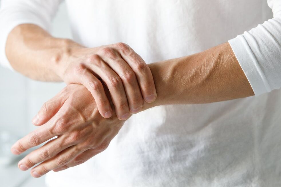 paviršiaus artritas pirštai