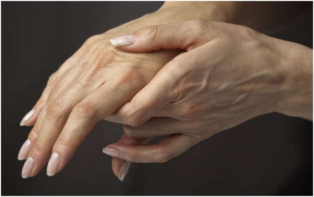 ceftriaksono gydymas sąnarių malšina skausmą ir artrito rankas