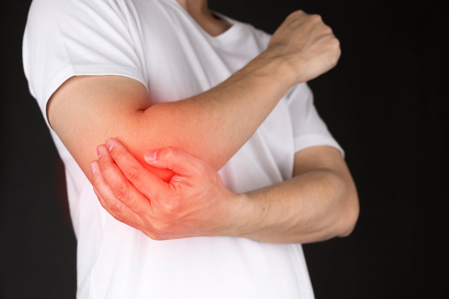 skausmas į ranką per alkūnę priežastis vitaminas gydymas artrozės metu