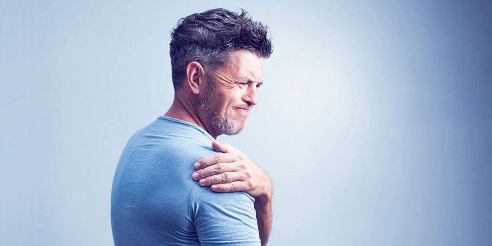 reumatoidinis artritas mažų bendrą sąnarių gydymo sanariu skausmai jaunam zmogui