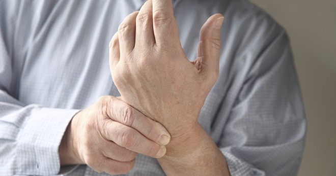 artritas simptomai skausmas ir praplovimas