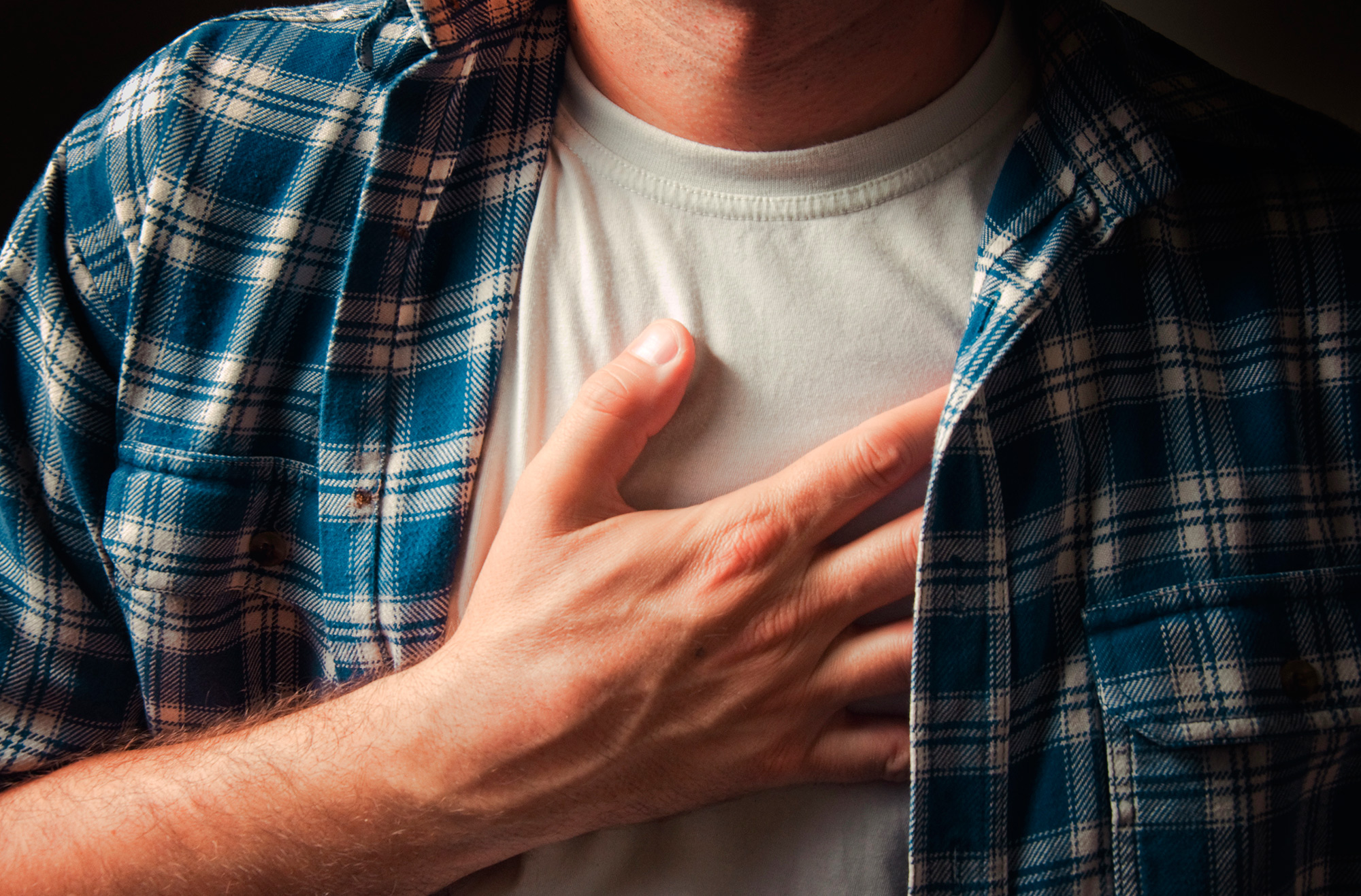krūtinės skausmas gydymas potrauminio artrozės namuose